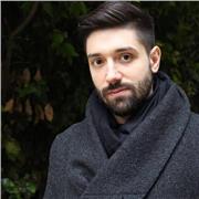 Laureando in biologia molecolare sanitaria e della nutrizione. Lezioni di scienze e matematica